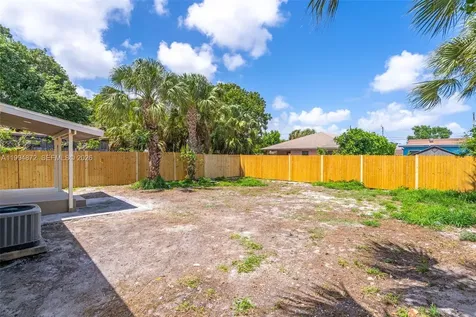 1660 W 26th Street Riviera Beach FL 33404