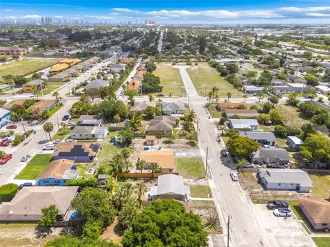 1660 W 26th Street Riviera Beach FL 33404