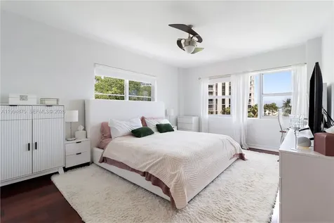 1700 NE 105th Miami Shores FL 33138