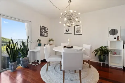 1700 NE 105th Miami Shores FL 33138