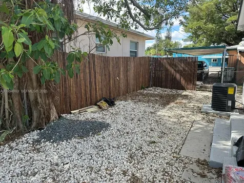 7460 NW 17th Avenue Miami FL 33147