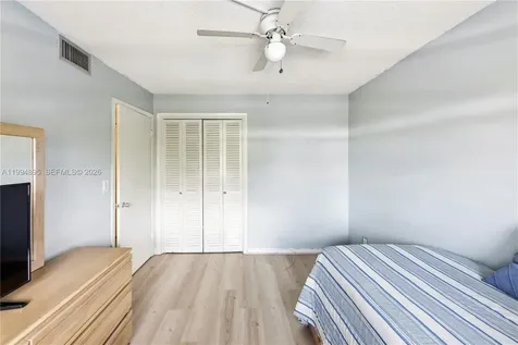 4025 N Federal Highway Oakland Park FL 33308