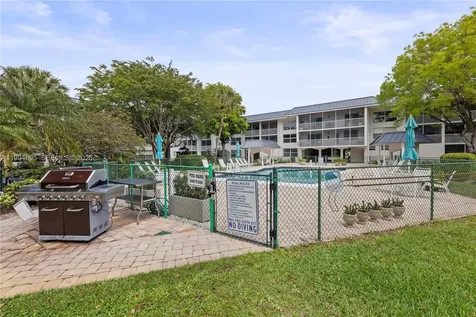 4025 N Federal Highway Oakland Park FL 33308