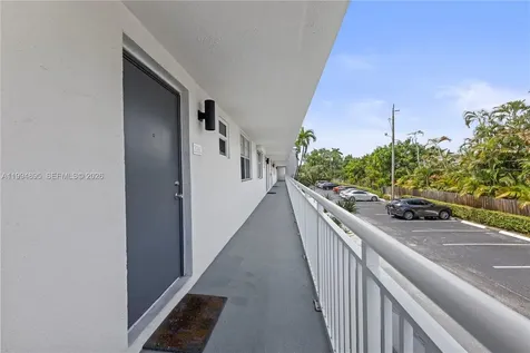4025 N Federal Highway Oakland Park FL 33308