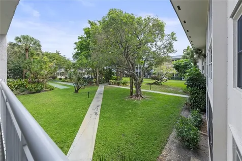 4025 N Federal Highway Oakland Park FL 33308