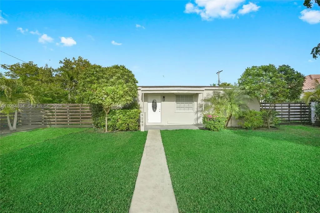 5401 SW 97th Court Miami FL 33165