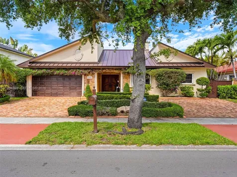16828 NW 83rd Place Miami Lakes FL 33016