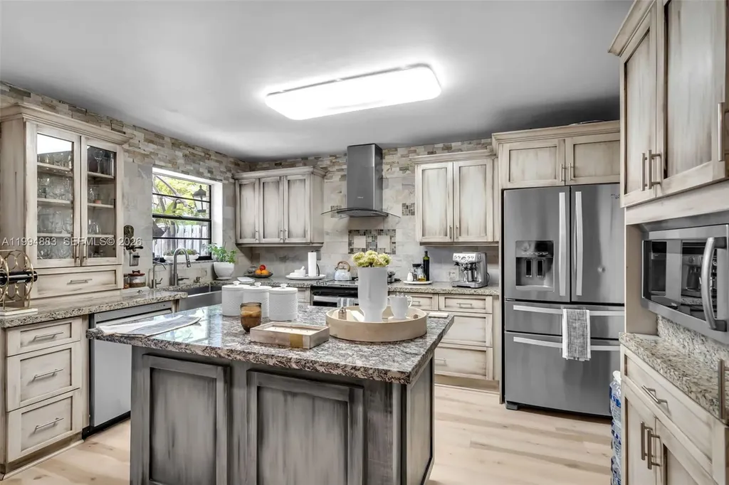 8106 SW 23rd Street North Lauderdale FL 33068