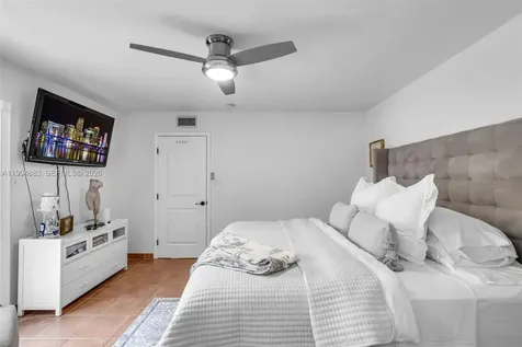 8106 SW 23rd Street North Lauderdale FL 33068