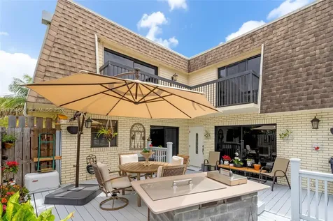 8106 SW 23rd Street North Lauderdale FL 33068