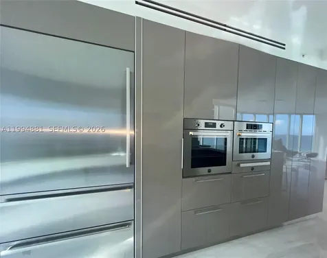 17555 Collins Avenue Sunny Isles Beach FL 33160