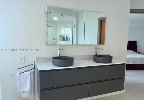 17555 Collins Avenue Sunny Isles Beach FL 33160