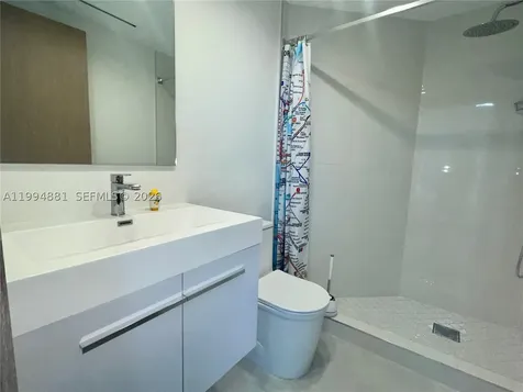 17555 Collins Avenue Sunny Isles Beach FL 33160