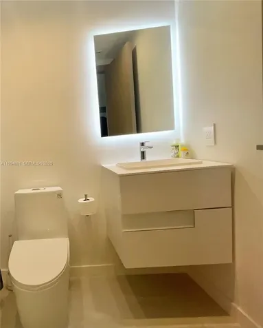 17555 Collins Avenue Sunny Isles Beach FL 33160