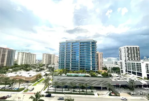 17555 Collins Avenue Sunny Isles Beach FL 33160