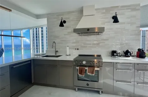 17555 Collins Avenue Sunny Isles Beach FL 33160