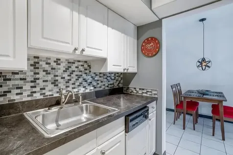 15600 NE 6th Avenue Miami FL 33162