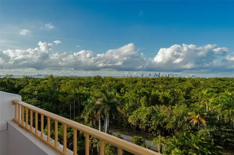177 Ocean Lane Drive Key Biscayne FL 33149