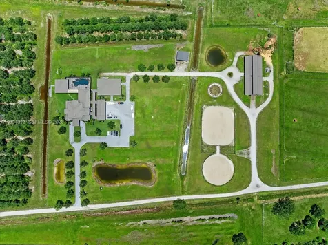 16675 C 24 Canal Road Port St. Lucie FL 34987