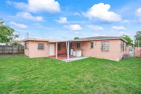 6810 SW 1st Street Miami FL 33144
