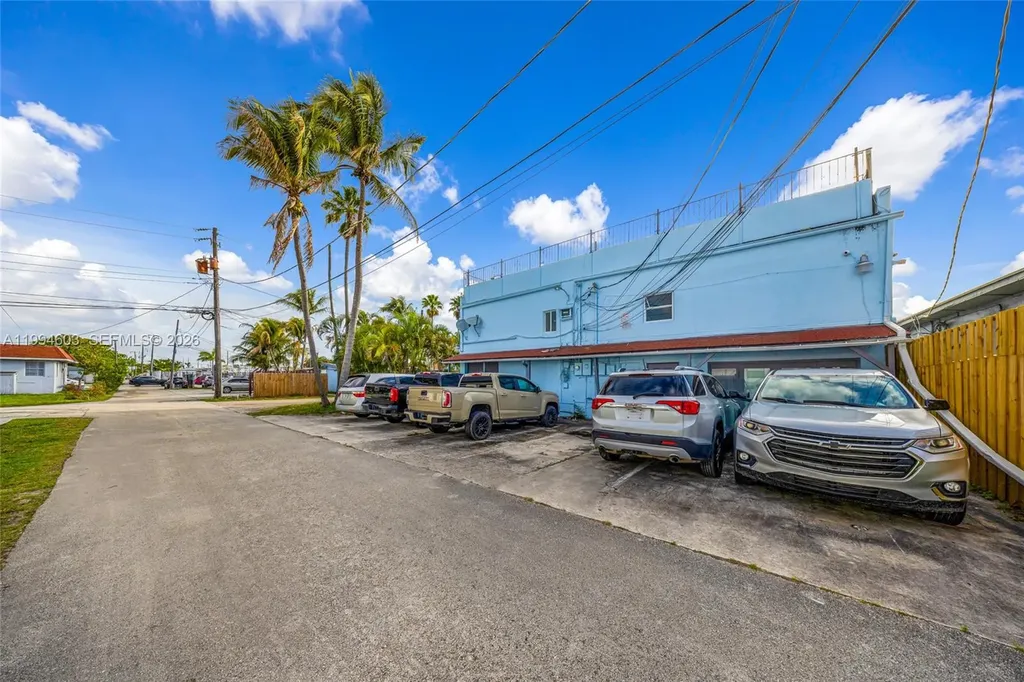 1610 N Dixie Highway Hollywood FL 33020
