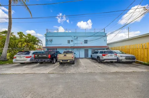 1610 N Dixie Highway Hollywood FL 33020
