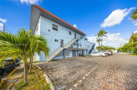 1610 N Dixie Highway Hollywood FL 33020
