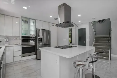 612 SW 179th Avenue Pembroke Pines FL 33029