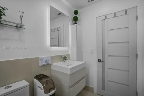 612 SW 179th Avenue Pembroke Pines FL 33029