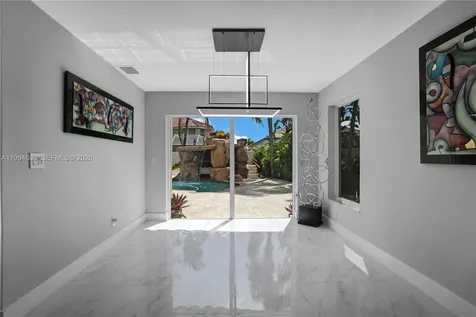 612 SW 179th Avenue Pembroke Pines FL 33029