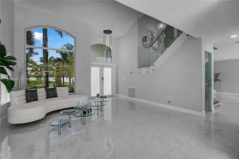 612 SW 179th Avenue Pembroke Pines FL 33029