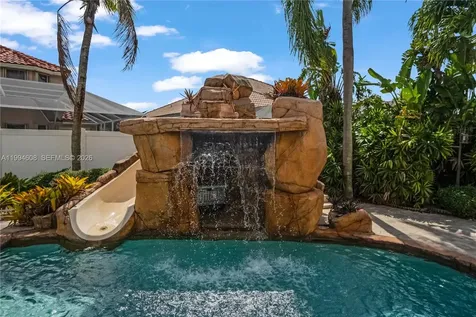 612 SW 179th Avenue Pembroke Pines FL 33029
