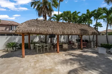 612 SW 179th Avenue Pembroke Pines FL 33029