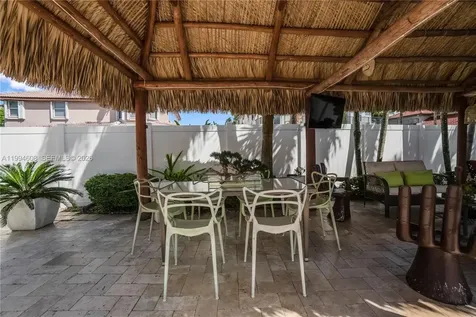 612 SW 179th Avenue Pembroke Pines FL 33029