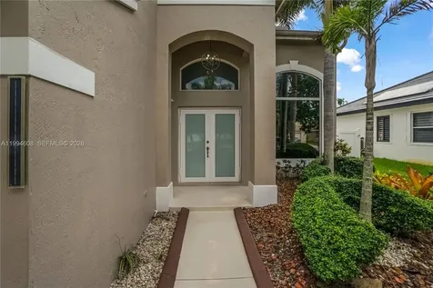 612 SW 179th Avenue Pembroke Pines FL 33029