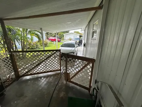 5210 SW 35 Court Davie FL 33314