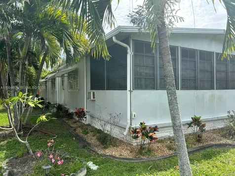 5210 SW 35 Court Davie FL 33314