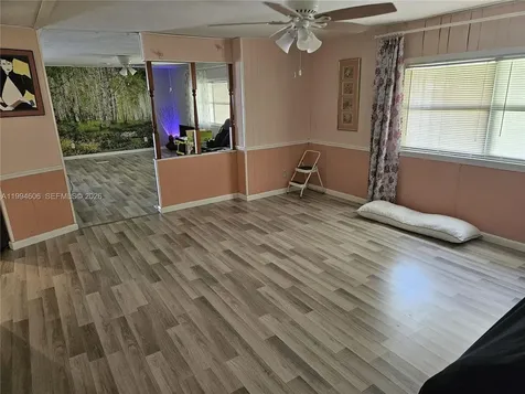 5210 SW 35 Court Davie FL 33314