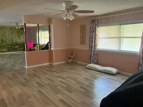 5210 SW 35 Court Davie FL 33314