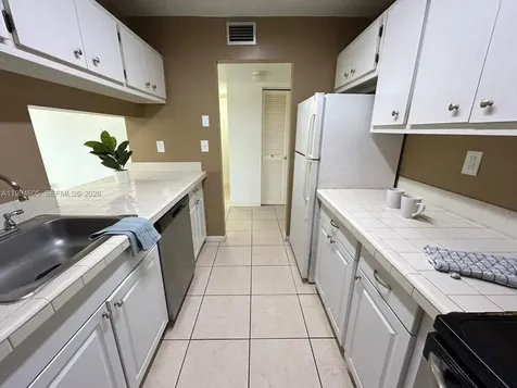 7483 SW 82nd Street Miami FL 33143