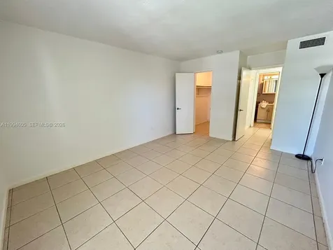 7483 SW 82nd Street Miami FL 33143