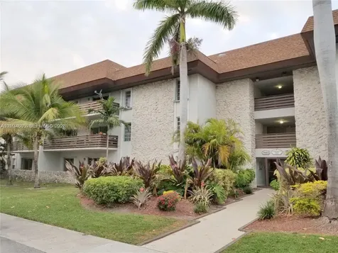 7483 SW 82nd Street Miami FL 33143