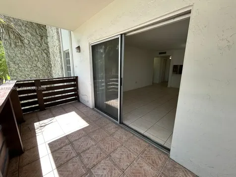 7483 SW 82nd Street Miami FL 33143