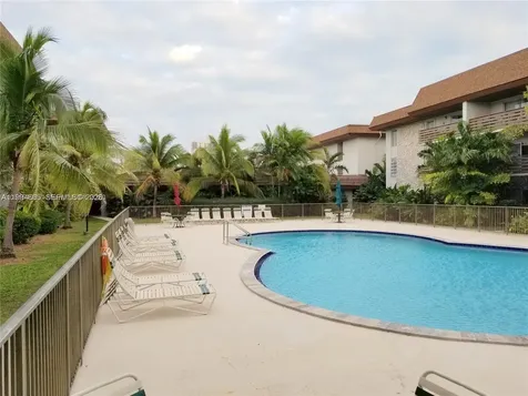7483 SW 82nd Street Miami FL 33143