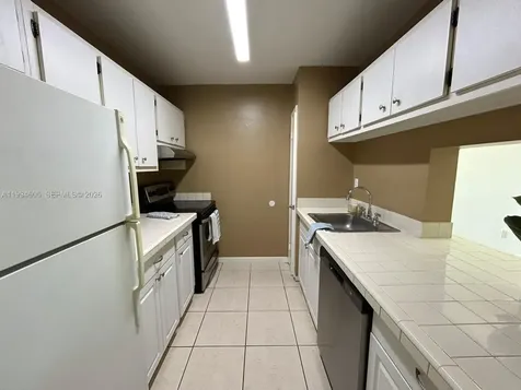 7483 SW 82nd Street Miami FL 33143