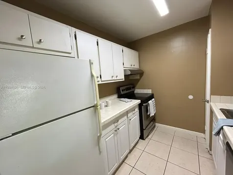 7483 SW 82nd Street Miami FL 33143