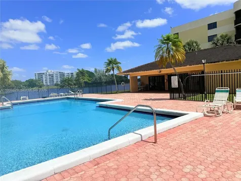 6575 W Oakland Park Boulevard Lauderhill FL 33313