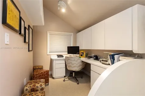 20251 W Oak Haven Circle Miami FL 33179