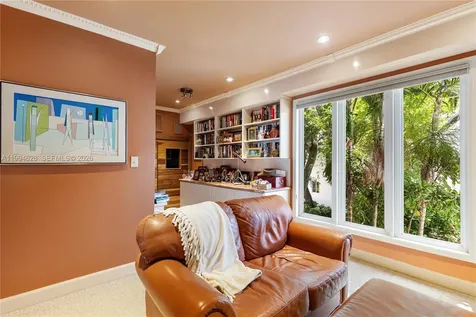 20251 W Oak Haven Circle Miami FL 33179