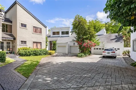 20251 W Oak Haven Circle Miami FL 33179